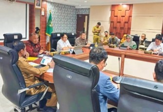 Audiensi Pemprov Kepri dan Bappenas di Ruang Rapat Lt 4 Kantor Walikota Batam, Selasa (4/11/25).