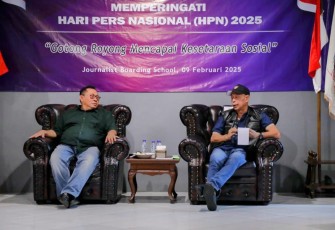 Wamensos Agus Jabo Priyono saat menghadiri tasyakuran SMSI di Cilegon, Banten, Minggu (9/2)