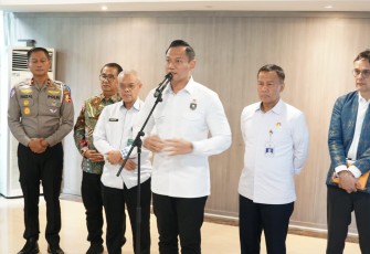 Menko Agus Harimurti Yudhoyono (AHY)