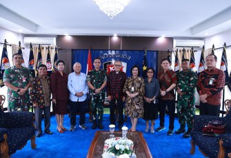Foto bersama usai audiensi