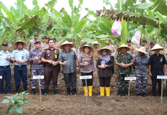 Polres Bintan Dukung Program Gerakan Penanaman Jagung Serentak
