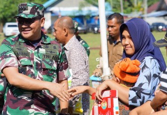 Kasiter Korem 041/Gamas Berikan Bantuan Stunting 