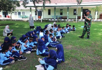 TNI Buka Ruang Belajar Kebangsaan bagi Anak Usia Dini di Trenggalek