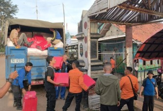 Kemensos Kirim Bantuan Korban Bencana Tanah Longsor Purwakarta