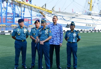 Asop Kasal Lepas Pelayaran Muhibah Diplomasi Duta Bangsa Lattek KJK Taruna AAL Angatan 72 dan Asean Plus Cadet Sail Menuju Padang 