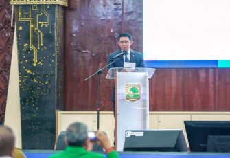 Kepala BNPB Letjen TNI Dr. Suharyanto, S. Sos., M.M saat menjadi keynote speaker  pada Konferensi Internasional Penanggulangan dan Mitigasi Bencana ke-3 di Universitas Andalas, Kota Padang, Sumatra Barat pada Senin (29/9)