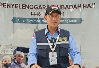 Kepala Biro Humas dan Komunikasi Publik Akhmad Fauzin dalam konferensi Pers di Makkah, Senin (16/6/2025)