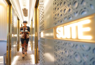 Pelayanan KA Anjasmoro Suites Class Compartment 