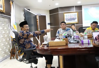 Bupati Bintan Roby Kurniawan bersama beberapa Kepala OPD terkait menyambangi kantor Kementerian Sosial RI, Jakarta Pusat, Kamis (16/10)