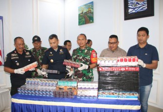 Penyelundupan Rokok Ilegal Digagalkan Prajurit TNI AL di Suramadu 