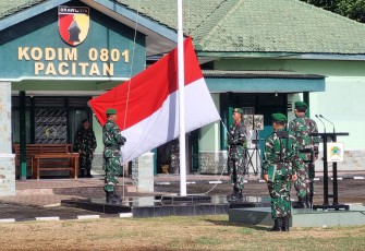 Kodim 0801/Pacitan Gelar Upacara Bendera 17-an