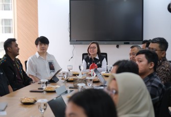 Wakabekraf Irene Umar bersama Sekuya dan Radical Motorsport saat membahas pengembangan ekosistem digital ekonomi kreatif melalui kekayaan intelektual atau Intellectual Property (IP) asli Indonesia.