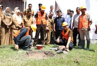 Peletakan Batu Pertama Pembangunan IGD RSUD Oku Timur