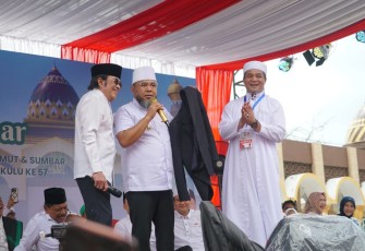 Rhoma Irama Ajak Introspeksi di Tabligh Akbar Bengkulu