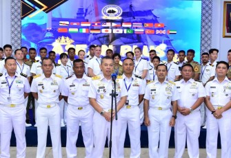 Asops Kasal Laksda TNI Yayan Sofiyan