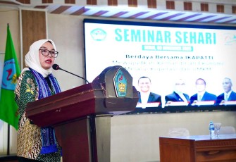 Wamenkop Farida Farichah 
