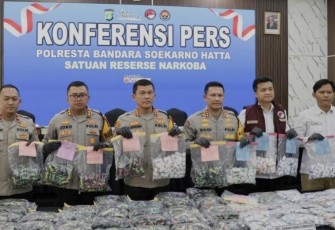 Kabid Humas Polda Metro Jaya Kombes Pol Budi Hermanto saat konferensi pers, Rabu (12/11)