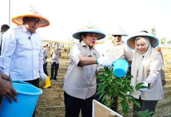 Ketua Komisi IV DPR RI Titiek Soeharto 