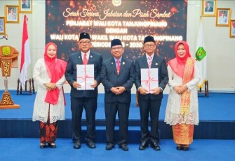 Sertijab Wali Kota dan Wakil Wali Kota dengan Penjabat Wali Kota