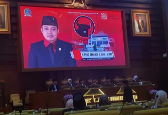 Rapat paripurna DPRD Jatim, Senin (29/12/2025).