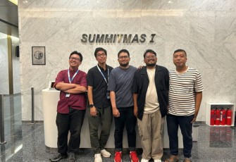 Ilustrasi Berita (RevComm)