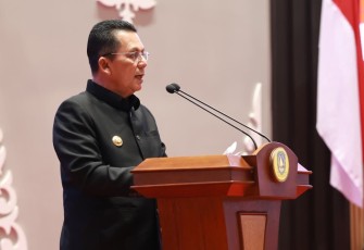 Gubernur Kepulauan Riau, H Ansar Ahmad
