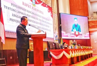 Gubernur Kepulauan Riau, H. Ansar Ahmad
