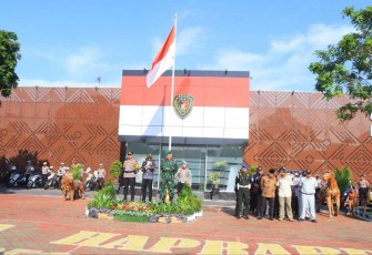 Apel gelar pasukan Ops Ketupat Semeru 2025 di Polres Ngawi