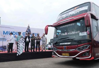 Mudik lebaran 2025 di terminal Jatijajar Kota Depok 