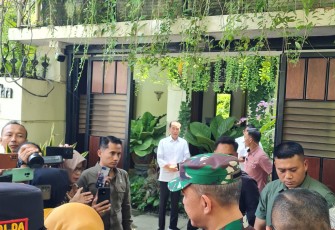 Gubernur Jawa Timur, Kapolda Jatim dan Pangdam V Brawijaya Kunjungi Jokowi 