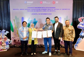 Chief Operating Officer Artotel Group, Eduard Rudolf Pangkarengo (kanan)