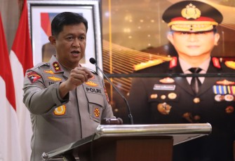 Kapolda Kalteng Irjen Pol Drs. Iwan Kurniawan
