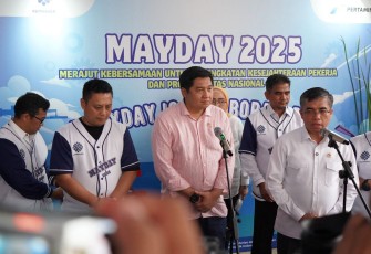 Keterangan : Jajaran Kementerian Ketenagakerjaan, Kementerian PKP dan Pimpinan Pertamina melakukan press conference dalam kegiatan May Day di Universitas Pertamina 