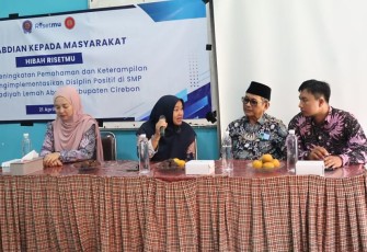 Tim Dosen UMC Lakukan Abdimas di SMP Muhammadiyah Lemah Abang Cirebon