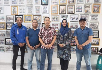 Ketua Pewarta Poto Bersama Anggota Usai Laksanakan Jumat Barokah.