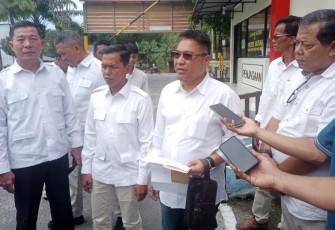 Marzuki Laporkan Raja Mustakim ke Polres Natuna