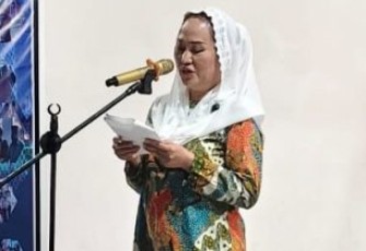Bupati Natuna Cen Sui Lan