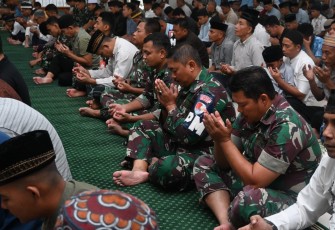Lanud Sultan Hasanuddin Gelar Doa Bersama Untuk Keselamatan Dan Kelancaran Latihan Sikatan Daya Tahun 2025