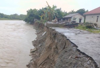 Kondisi banjir yang melanda wilayah Kabupaten Seram Bagian Timur, Provinsi Maluku pada Kamis (26/6).  Sumber foto: BPBD Kabupaten Seram Bagian Timur