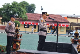 Kapolres Oku Timur AKBP Adik Listiyono.S,I.K,.M,H Pimpin Apel Pasukan Oprasi Patuh Musi Tahun 2025,