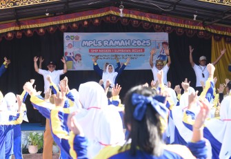 MPLS Ramah Jadi Gerbang Awal Pendidikan Bermakna di Sumbawa