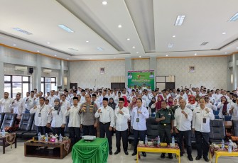 Bupati Pasaman dan Forkopimda Ikuti Peluncuran Kopdes/Kel Merah Putih Bersama Presiden Prabowo