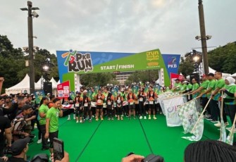 Ketua Umum Partai Kebangkitan Bangsa (PKB) Abdul Muhaimin Iskandar atau Gus Imin secara resmi melepas ribuan peserta PKB Run Fest 5K 2025 di Plaza Parkir Timur Gelora Bung Karno (GBK), Jakarta Minggu (20/7)