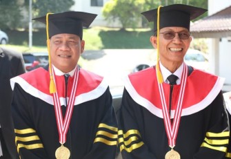 Ketua DPRD Kota Batam Sampaikan Ucapan Selamat atas Wisuda Doktoral Wali Kota Amsakar dan Sekwan Ridwan