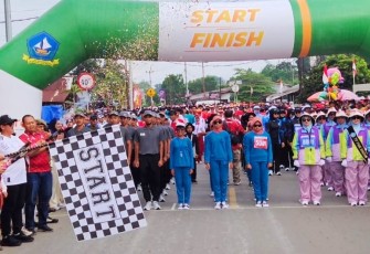 2.211 Peserta dan 201 Tim Meriahkan Gerak Jalan Tri Lomba Juang HUT RI ke-80 di Bintan