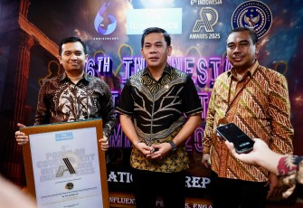 Kementerian Agraria dan Tata Ruang/Badan Pertanahan Nasional (ATR/BPN) menerima penghargaan Popular Government Institution 2025 dari The Iconomics