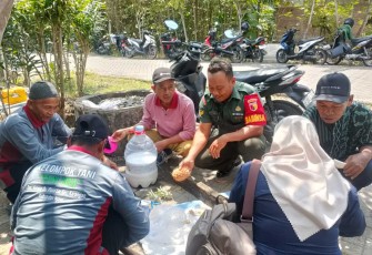 Pelatihan membuat pupuk organik di wilayah desa binaan 