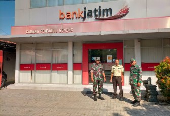 Babinsa Koramil 03/Geneng Melaksanakan Kegiatan Pengamanan Obyek Vital Wilayah Kecamatan Geneng.