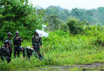 TNI Laksanakan Latihan Tembak Mortir 60 LR BB Jelang LFX Super Garuda Shield 2025