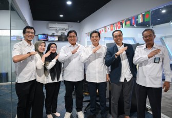 Wakil Menteri Transmigrasi Viva Yoga Mauladi saat menjadi Host Tamu Program RRI Indonesia Menyapa Pagi dengan narasumber Al Haris